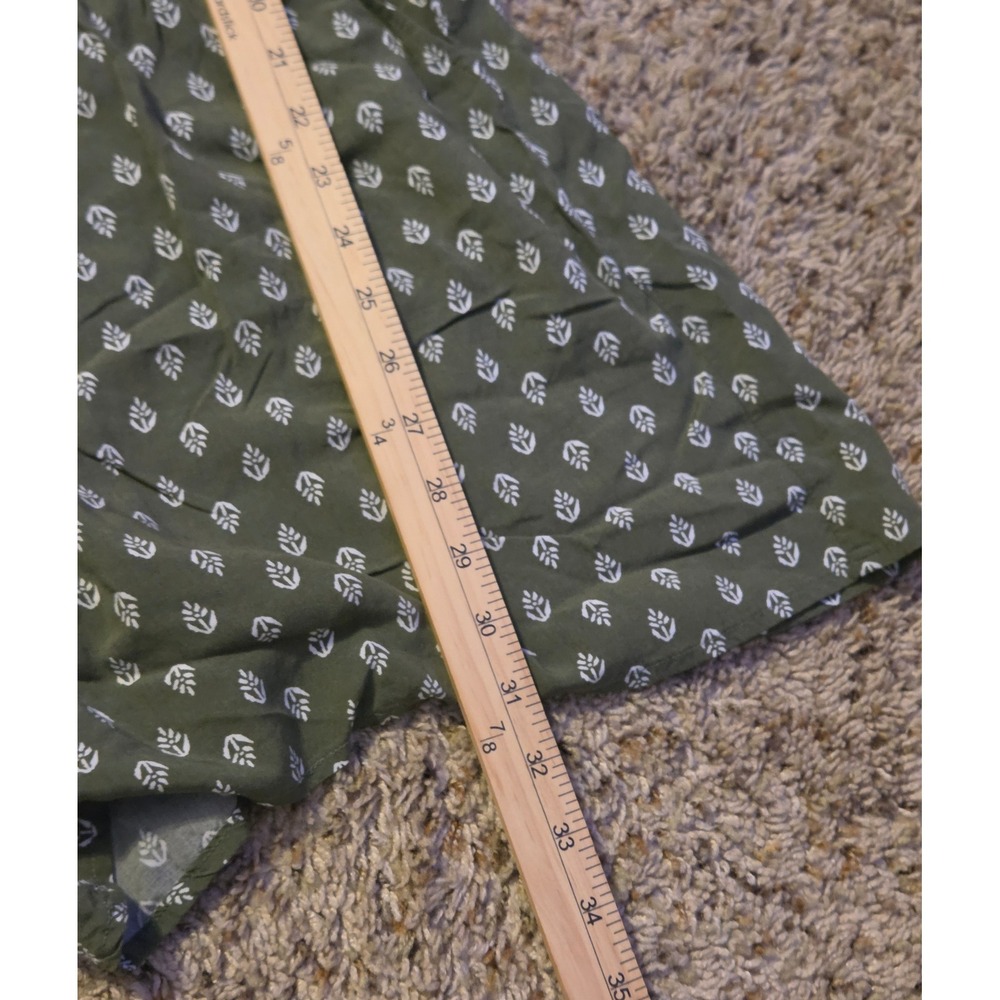 Old Navy Floral Print Romper Womens Size Large Green White Back Keyhole Pockets - Picture 8 of 10